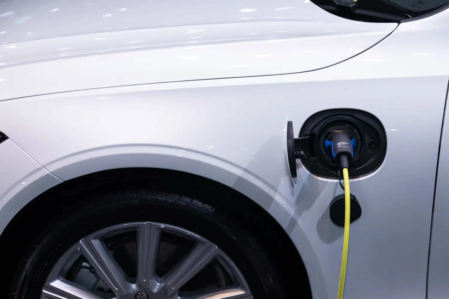Elektroauto beim Laden
